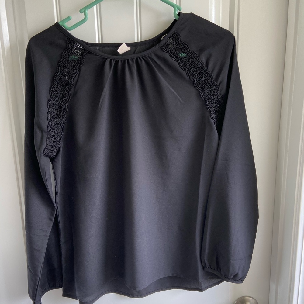 Black blouse with front lace design